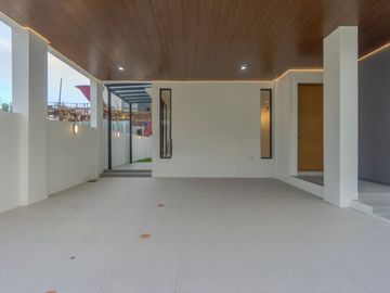 3 Storey Single Attached House And Lot for sale rgy. Concepcion Uno Marikina City-MAA