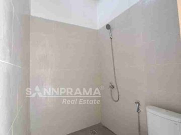 Rumah 2 Lantai Di Cluster dekat Stasiun