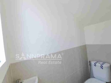 Rumah 2 Lantai Di Cluster dekat Stasiun