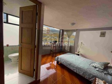 En Venta Departamento 3 dormitorios con baño, sector Las Casas, Quito Ecuador