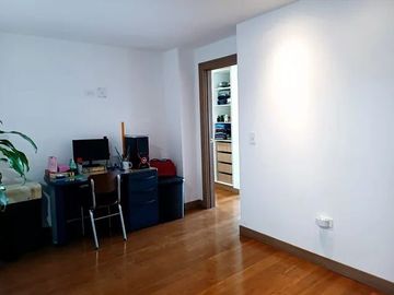 Departamento en venta, sector Monteserrin