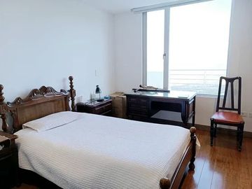 Departamento en venta, sector Monteserrin