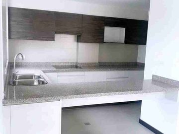 Suite en venta, sector Cumbaya, La Primavera