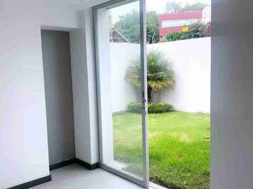 Suite en venta, sector Cumbaya, La Primavera