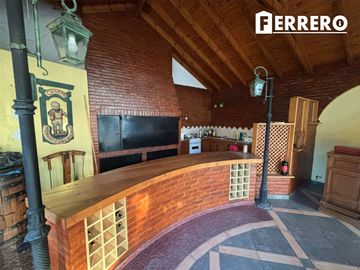 EXCELENTE CASA QUINTA