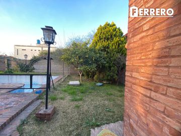 EXCELENTE CASA QUINTA
