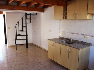 COMPLEJO 4 DUPLEX Y GALPÓN DE 200m² - HURLINGHAM