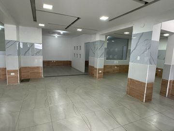 Casa de arriendo sector la colón para empresa cerca al colegio eloy alfaro