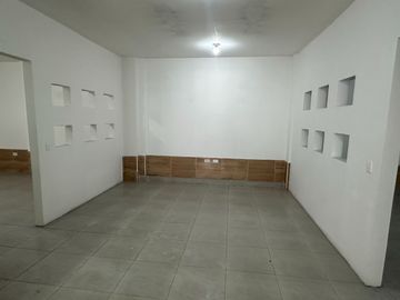 Casa de arriendo sector la colón para empresa cerca al colegio eloy alfaro