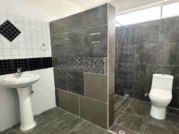 Casa de arriendo sector la colón para empresa cerca al colegio eloy alfaro