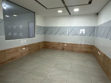 Casa de arriendo sector la colón para empresa cerca al colegio eloy alfaro
