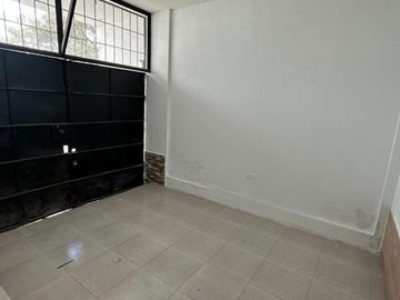 Casa de arriendo sector la colón para empresa cerca al colegio eloy alfaro