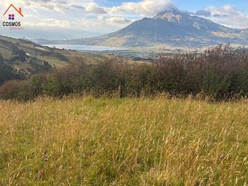 Terreno de venta en Otavalo sector Mariscal Sucre