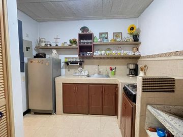 SE VENDE CASA CIUDAD 2000 2 NIVELES