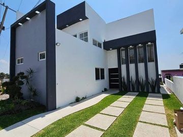 CASA NUEVA EN PEDREGAL DE OAXTEPEC