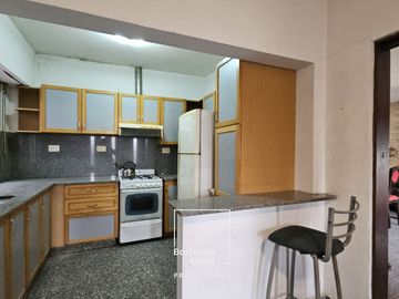 VENTA | OPORTUNIDAD 2x1: Casa + Loft con pileta | Bv. Wilde 966 bis, Fisherton