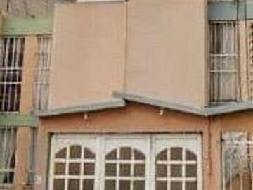 Casa Ampliada de 4 Recámaras en Los Héroes Tecámac, Cerca de Mexibús