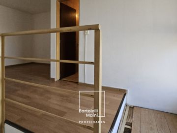 VENTA | Dúplex 1 Dormitorio, 1° piso por escalera | Viamonte 56