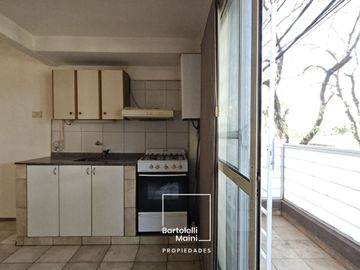 VENTA | Dúplex 1 Dormitorio, 1° piso por escalera | Viamonte 56