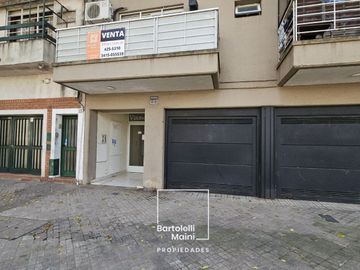 VENTA | Dúplex 1 Dormitorio, 1° piso por escalera | Viamonte 56