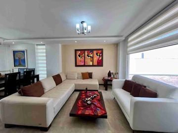 Casa en venta, sector Santa Ines