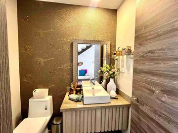 Casa en venta, sector Santa Ines