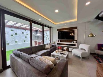 Casa en venta, sector Santa Ines