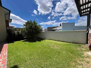 Casa de venta en sector Cumbaya
