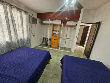 VENTA DE CASA CON ALBERCA EN FRACC. ALTOS DE OAXTEPEC