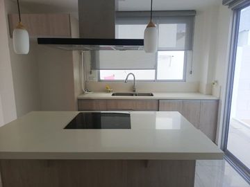 Casa de alquiler en manta zona sur A/G