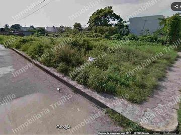 VENDO TERRENO EN ESQUINA A UNAS CALLES DE AVENIDA MIGUEL ALEMAN