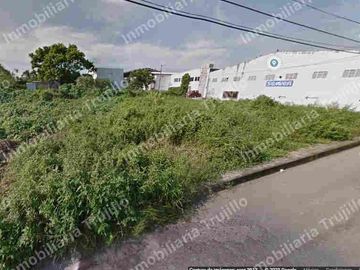 VENDO TERRENO EN ESQUINA A UNAS CALLES DE AVENIDA MIGUEL ALEMAN