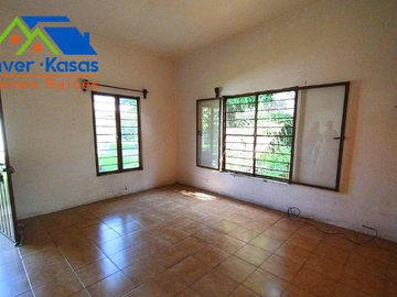 SE VENDE CASA DE UN NIVEL, OPORTUNIDAD, EN COCOYOC PUEBLO, ZONA URBANA Y CENTRICA