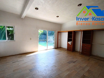 SE VENDE CASA DE UN NIVEL, OPORTUNIDAD, EN COCOYOC PUEBLO, ZONA URBANA Y CENTRICA