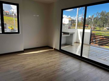 casa en venta a estrenar con 2 locales y departamentos ubicada en misicata baños