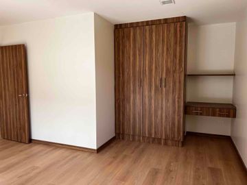 casa en venta a estrenar con 2 locales y departamentos ubicada en misicata baños
