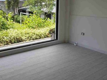 HERMOSA CASA CON PISCINA EN CAMPO ALEGRE 5 DORMITORIOS RENTA O VENTA.