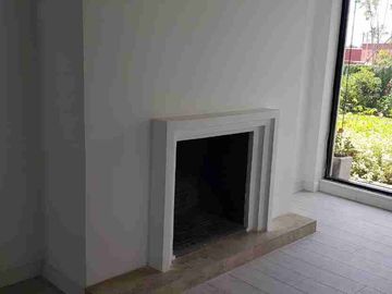 HERMOSA CASA CON PISCINA EN CAMPO ALEGRE 5 DORMITORIOS RENTA O VENTA.