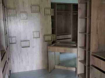 HERMOSA CASA CON PISCINA EN CAMPO ALEGRE 5 DORMITORIOS RENTA O VENTA.