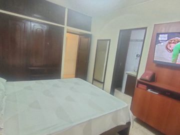 Venta de casa rentera con 3 unidades, Nueva Kennedy, Norte de Guayaquil