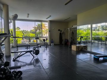 ALQUILO - DEPARTAMENTO PLANTA BAJA - 2 DORMITORIOS 2 BAÑOS - SALA COMEDOR - COCINA - DORMITORIO SERVICIO - ÁREA SOCIAL