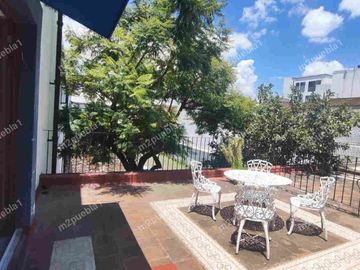 CENTRO RENTA OFICINA 138M2  EN PLANTA ALTA CON 4 PRIVADOS