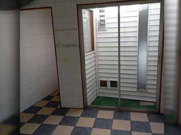 Se Vende Casa Con Amplio Patio En Villa Paraíso, Quillota