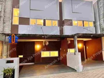 Rumah Strategis 600 Meter Ke Gerbang Tol Limo Depok