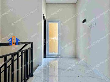 Rumah Strategis 600 Meter Ke Gerbang Tol Limo Depok