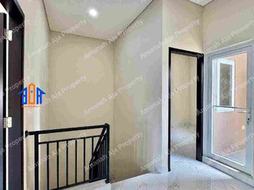 Rumah Strategis 600 Meter Ke Gerbang Tol Limo Depok