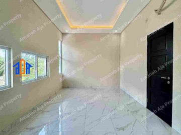 Rumah Strategis 600 Meter Ke Gerbang Tol Limo Depok