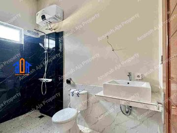 Rumah Strategis 600 Meter Ke Gerbang Tol Limo Depok