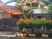 Rumah Siap Huni masuk komplek area Pos Pengumben Raya, Lingkungan Sangat Tenang dan Nyaman, Akses mobil keluar masuk rumah Lega, Security 24 Jam