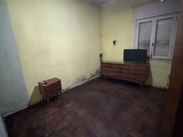 PH en Villa Martelli – ¡Oportunidad para reciclar, con Entrada Independiente!